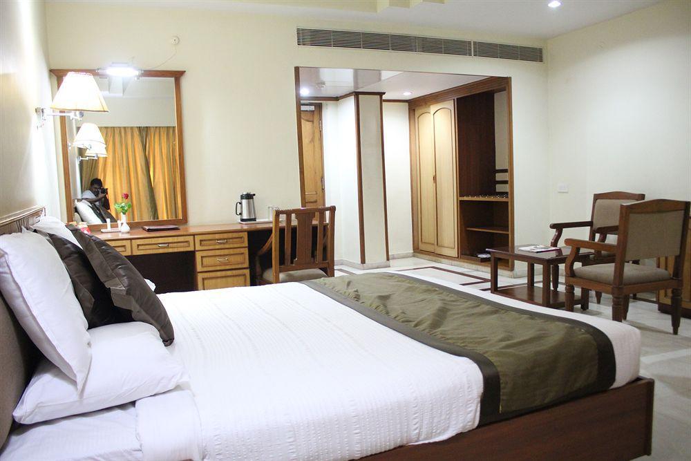 ויסאקפאטנם Hotel Daspalla מראה חיצוני תמונה