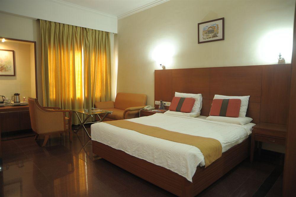 ויסאקפאטנם Hotel Daspalla מראה חיצוני תמונה